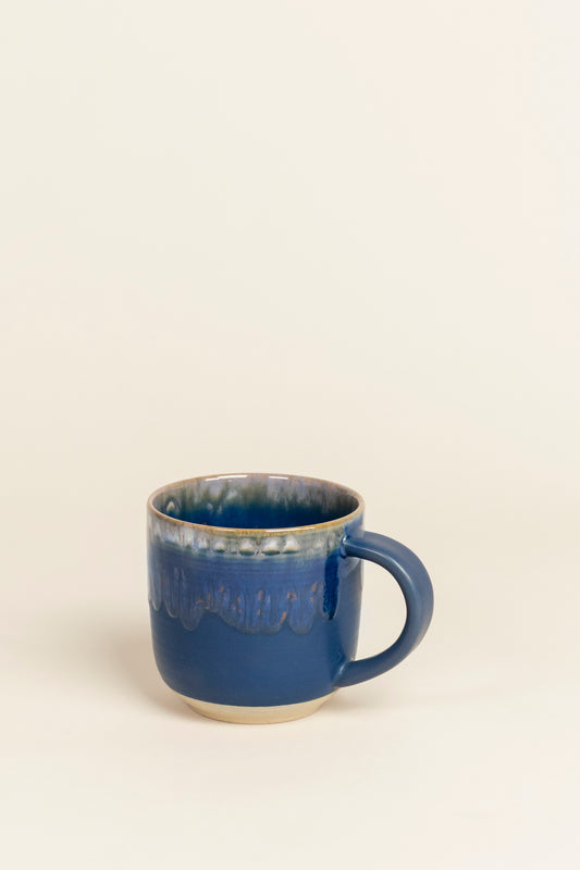 Groβe Tasse Luar